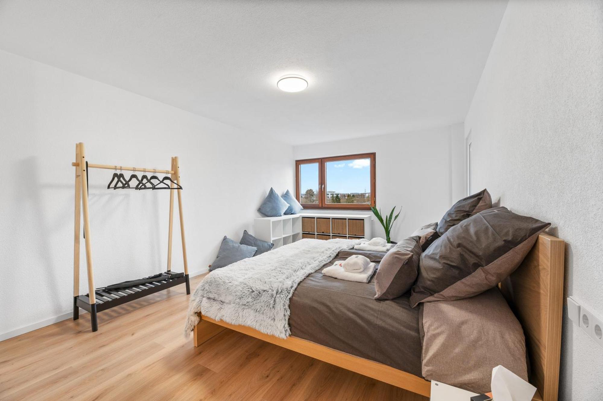Neu: Stylische Suite Mit Ausblick Sindelfingen Exterior foto